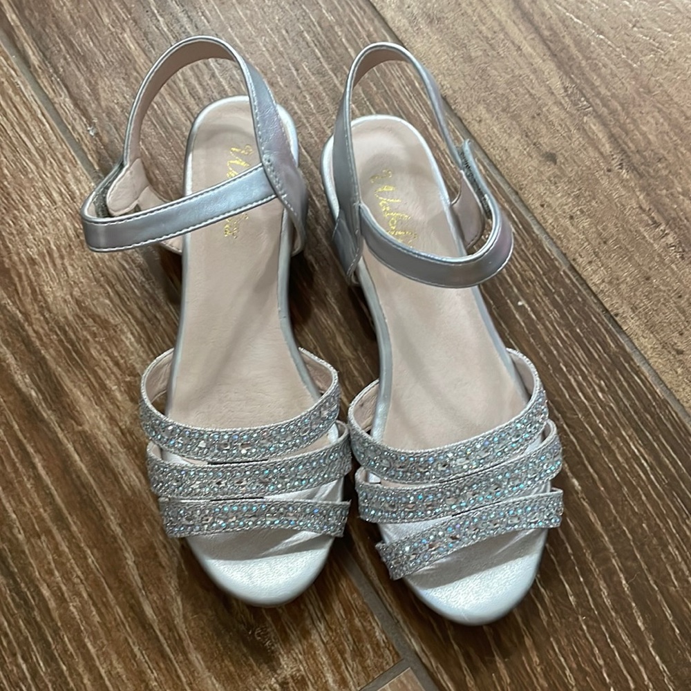 Big Girls silver dress sandal